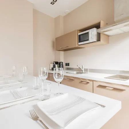 Magnificent - 1br 4p - Saint-lazare Paryż